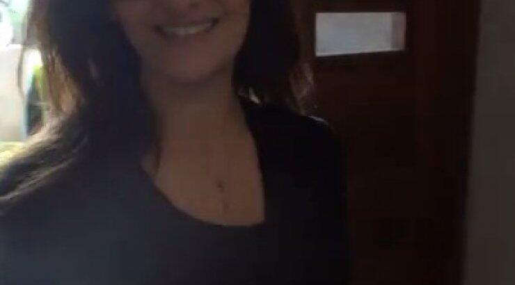 Δέσποινα Ολυμπίου: Η άφιξη της για την πρόβα των βραβειών "Madame Figaro Γυναίκες της Χρονιάς 2013" [video]