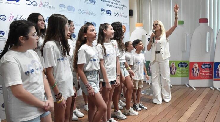 Άννα Βίσση: Τραγούδησε στην Κύπρο με παιδάκια και ήταν άκρως συγκινητική 