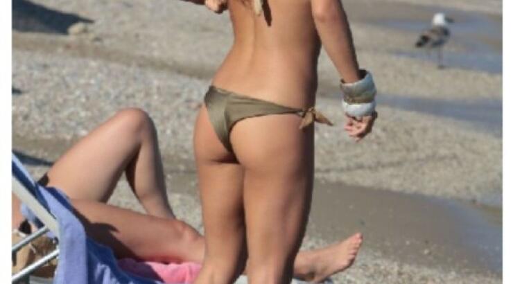 Έγκυος Ελληνίδα τραγουδίστρια λίγους μήνες μετά το γάμο της