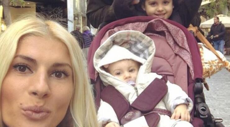 Στέλιος Χανταμπάκης και Όλγα Πηλιάκη στόλισαν το χριστουγεννιάτικο τους δέντρο