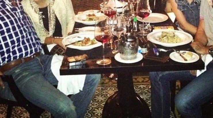Ποια δύο επώνυμα ζευγάρια του νησιού μας απόλαυσαν το δείπνο τους σε εστιατόριο της Λεμεσού;