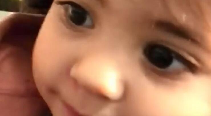 Απλά λιώσαμε: Δείτε πως μας ευχήθηκε η δίχρονη κόρη Κύπριας παρουσιάστριας για την ημέρα των ερωτευμένων