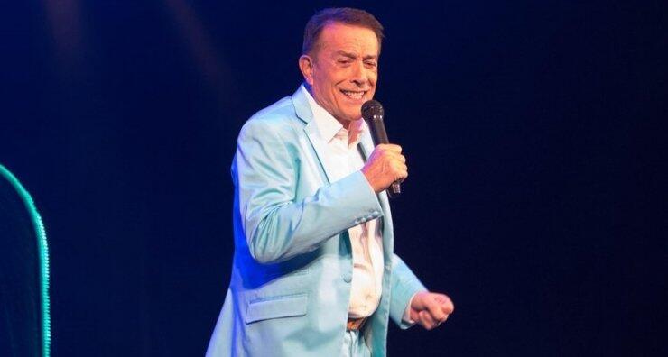 Συγκίνηση: Ο Δάκης τραγουδάει απόψε από τη γειτονιά των αγγέλων 