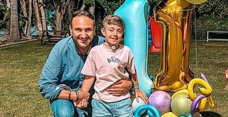 Kωνσταντίνος Κωνσταντίνου: Πήγε με τα παιδιά του στα 11α γενέθλια του μικρού Λάμπρου