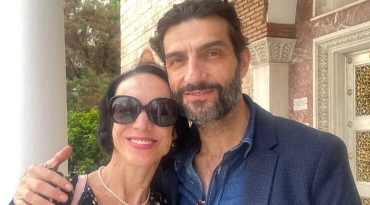 Νίκος Κουρής – Ελένη Τοπαλίδου: Παντρεύτηκαν μετά από 18 χρόνια σχέσης [εικόνες]