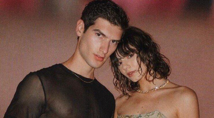 H Μαριαγάπη από GNTM ξεπέρασε τον Αιμιλιάνο: Το καυτό φιλί στον νέο της σύντροφο