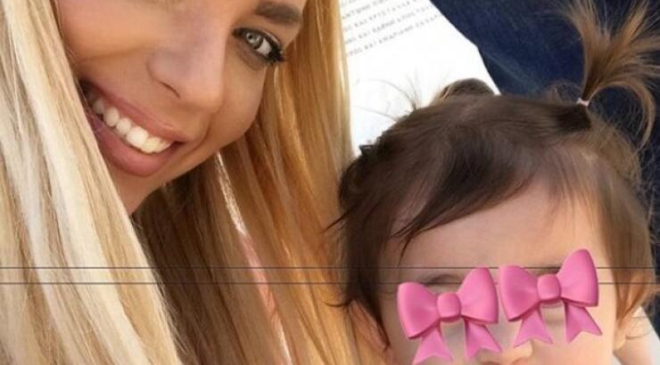 Άντρη Καραντώνη: Δείτε την μικρή Αργυρώ να κάνει πασαρέλα 