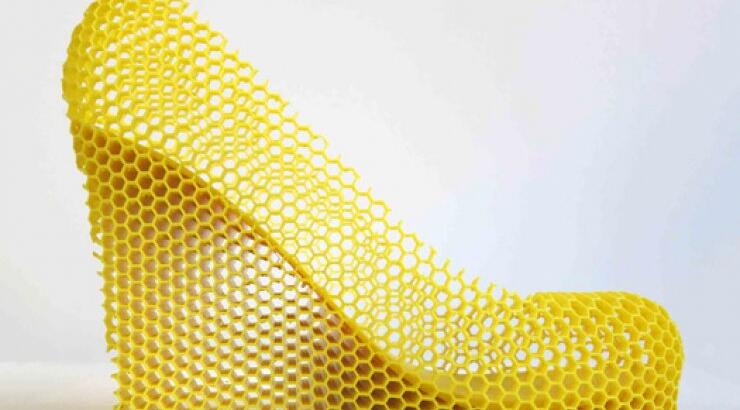 12 παπούτσια για 12 ερωμένες