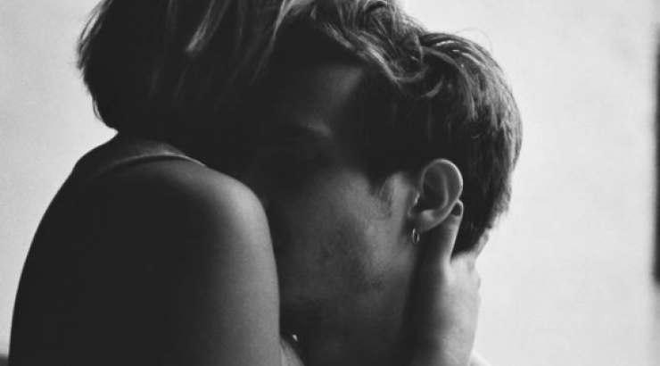 Πόσο σεξ χρειάζεται για να κρατηθεί ζωντανή μία σχέση;