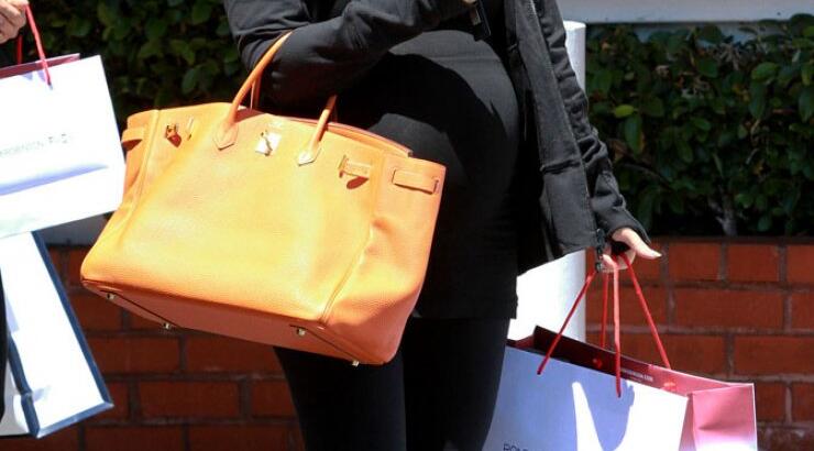 Γεννά από μέρα σε μέρα! 