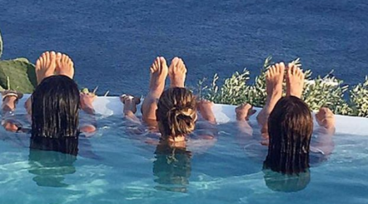 Η πιο όμορφη καλοκαιρινή φωτογραφία Κύπριων socialite από τις διακοπές τους!