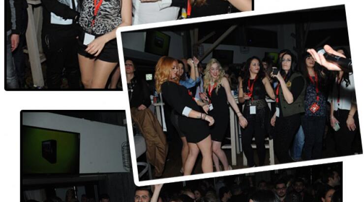 Συνεχίζεται η διασκέδαση στο πάρτυ του Super FM [εικόνες & βίντεο]