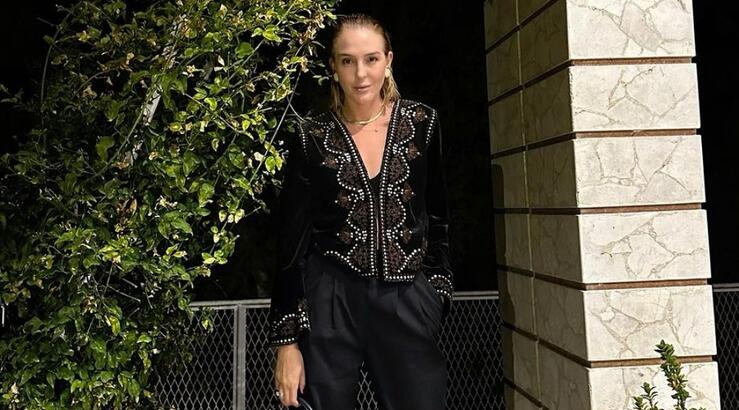 Σύλβια Μαυροπούλου: Μας δείχνει το πολυτελές άρωμα που δεν αποχωρίζεται