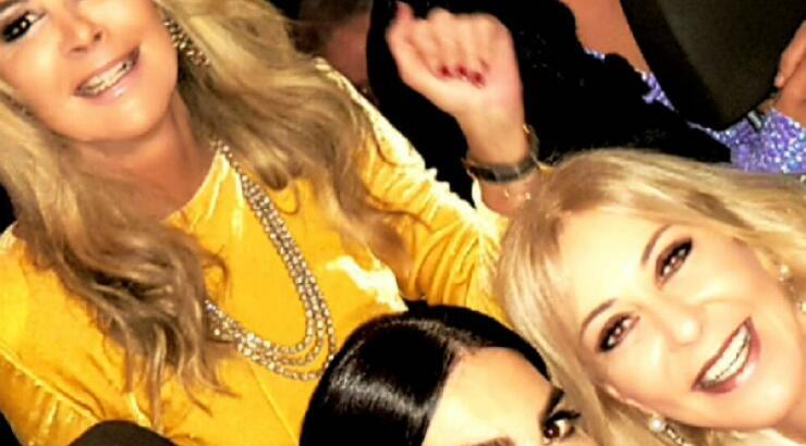 Είναι θεές! Κύπριες socialite πήγαν σε πάρτι στη Λεμεσό με το λεωφορείο!