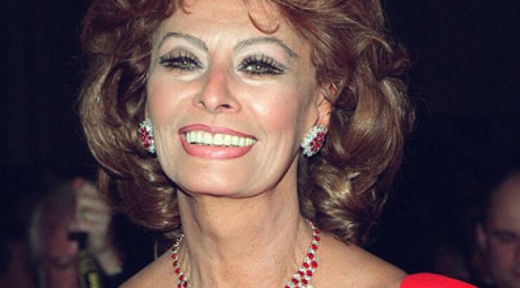 Τα γυαλιά “Sophia” by Nicholas Kirkwood