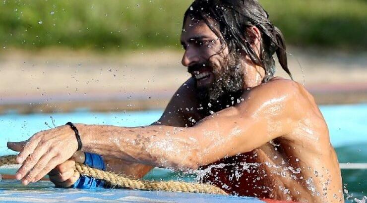 Το πλάνο που "καίει" το Γιάννη Σπαλιάρα ότι είπε ψέματα για δήθεν πόνο στη μέση