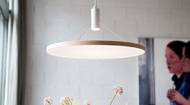 Φως μέσα από ύφασμα