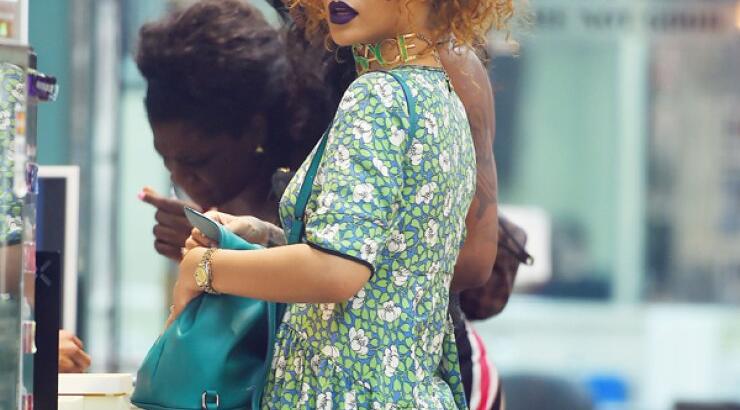 Το afro look της Rihanna [εικόνες]