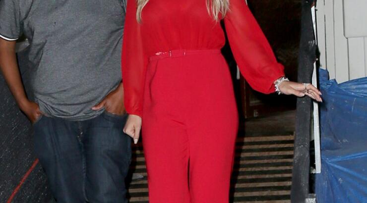 Rita Ora: Φωτιά στα κόκκινα [εικόνες]