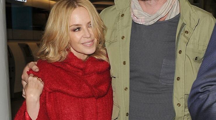 Η Kylie Minogue μας παρουσιάζει τον 27χρονο κούκλο σύντροφό της [εικόνες]