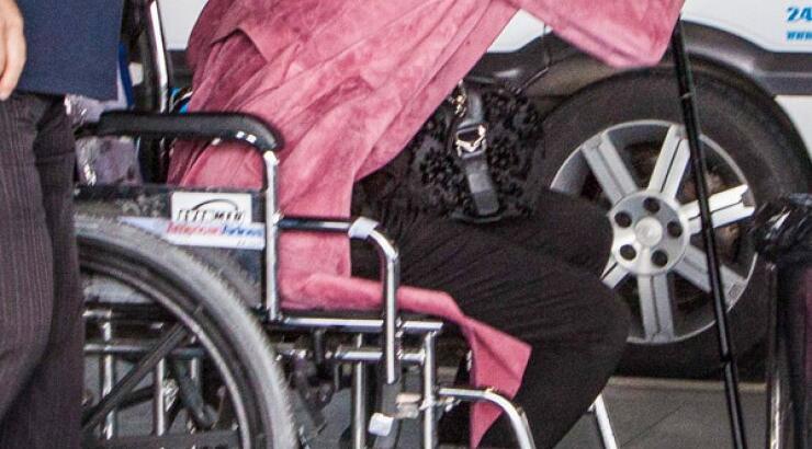 Σε αναπηρικό καροτσάκι η Naomi Campbell [εικόνες]