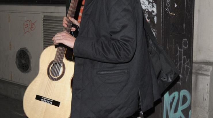 Carla Bruni: Κι όμως ο μεγάλος της έρωτας δεν είναι ο Sarkozy [εικόνες]