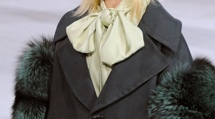 Lady Gaga: Σε ρόλο μοντέλου περπάτησε στο fashion show του Marc Jacobs [εικόνες]