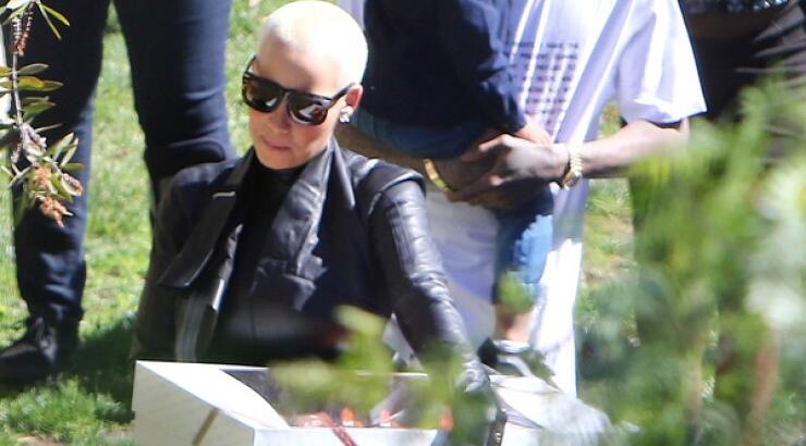 Πρώην ζευγάρι και πάλι μαζί για χάρη του γιου τους [εικόνες]