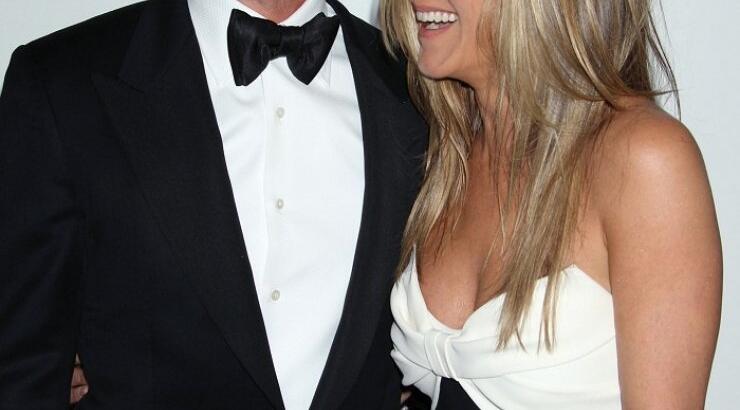 Πέντε λόγοι που εξηγούν γιατί η Jennifer Aniston είναι έγκυος