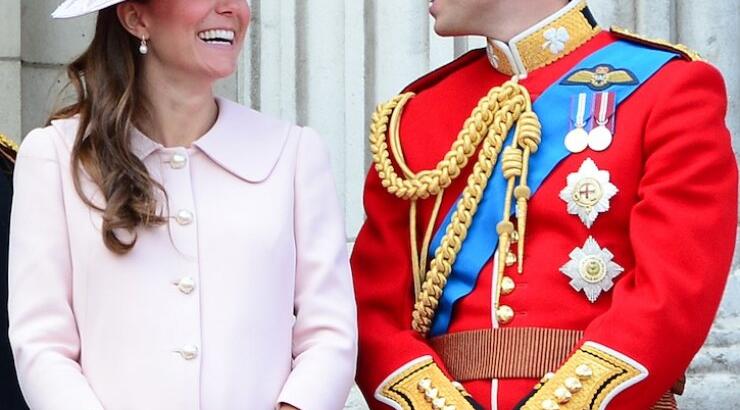 Royal baby: H «άφιξη» του βασιλικού μωρού σε ζωντανή σύνδεση