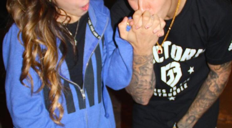 Justin Bieber: Τόσο τρυφερός με τις θαυμάστριές του [εικόνες]