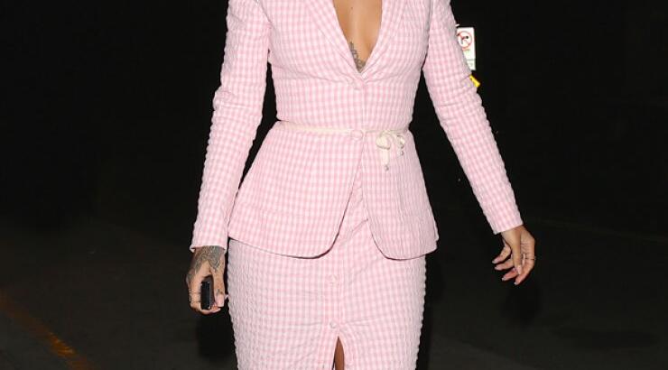 Rihanna: Το σικάτο ροζ ταγέρ της [εικόνες]