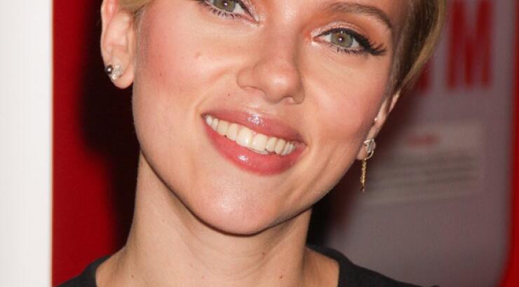 Δείτε το νέο look της Scarlett Johansson [εικόνες]