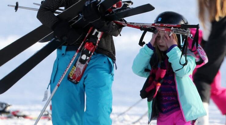 Η Tori Spelling το διασκεδάζει μαζί με τα παιδιά της [εικόνες]