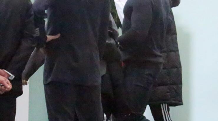 Kary Perry: Αποφεύγει τους φωτογράφους με μαξιλάρι [εικόνες]