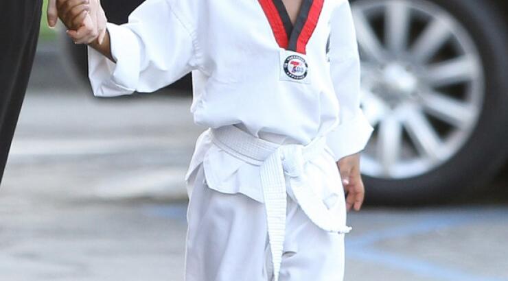 Αυτός είναι ο ήρωας της Charlize Theron [εικόνες]