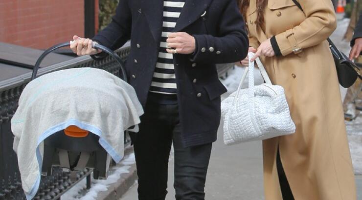 Liv Tyler: Μαζί με το νεογέννητο μωρό στο σπίτι [εικόνες]