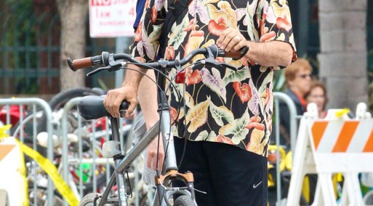 Αυτός είναι ο πατέρας του Di Caprio [εικόνες]