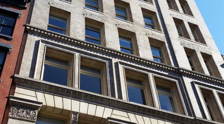 Διάσημος τραγουδιστής πουλάει το πολυτελές και πανάκριβο διαμέρισμά του [εικόνες]