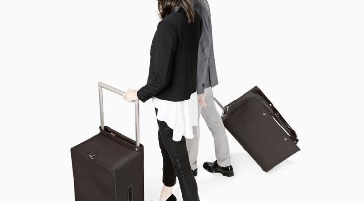 O Philippe Starck σε… ταξιδεύει!