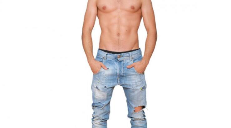 Υποψήφιος των ανδρικών καλλιστείων υποδύεται τη γυναίκα!