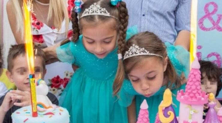 Απλά υπέροχες! Δείτε τα δίδυμα κοριτσάκια του Κωνσταντίνου και της Στέλλας Χαραλαμπίδη την πρώτη ημέρα στο σχολείο!