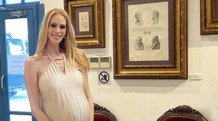Στέλλα Δημητρίου: Δημοσίευσε την τελευταία εικόνα με φουσκωμένη κοιλίτσα και πάει μαιευτήριο