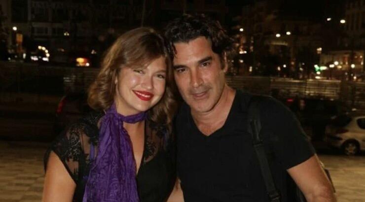 Παπακαλιάτης - Ανδριολάτου: Τα πειράγματα του hot ζευγαριού μέσα στο αεροπλάνο [βίντεο]