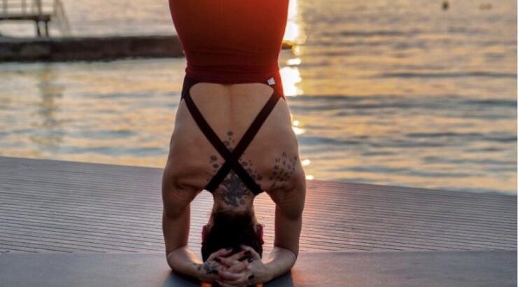 Kύπρια τραγουδίστρια: Αποκαλύπτει τι συνέβη με τη νταντά του παιδιού της και αμέσως την έδιωξε