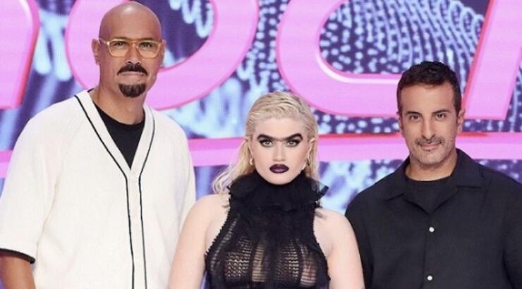 Σοφία Χατζηπαντελή: Πήρε στα γυρίσματα κούπες και κέρασε Σκουλό και Κουδουνάρη [εικόνες]