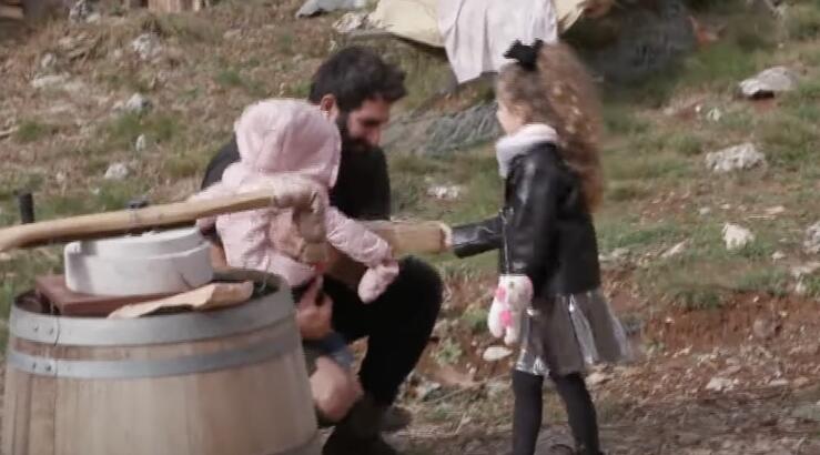 Φάρμα: Η στιγμή που η κόρη του Γιώργου του ανακοινώνει πως θα γίνει ξανά μπαμπάς και βάζει τα κλάματα