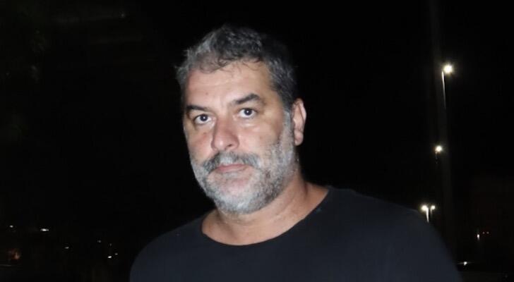 Βασίλης Μπισμπίκης: Νυχτερινή έξοδος μετά τη σοβαρή περιπέτεια της υγείας του που τους τρόμαξε όλους [εικόνες]