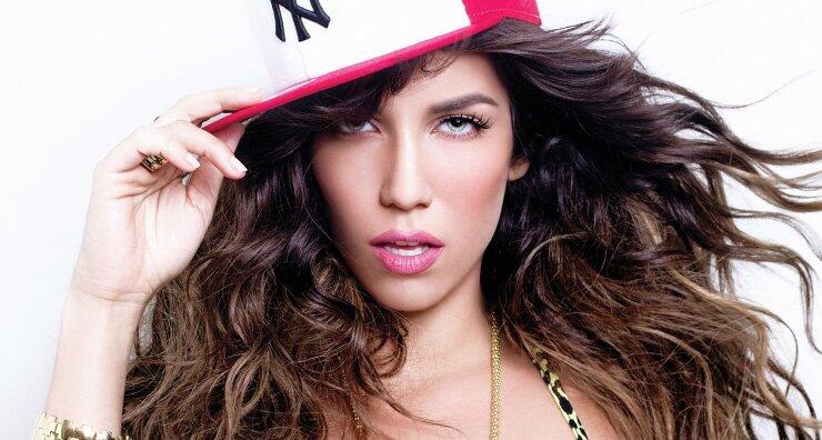  Κατερίνα Στικούδη: «Πολύ γνωστή τραγουδίστρια μου είπε: “Μην ασχοληθείς με το τραγούδι” »