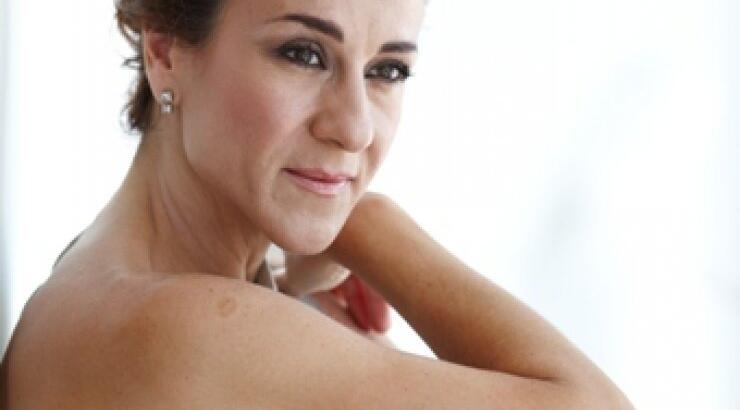 H Έλενα Στρογγυλιώτου δείχνει το δρόμο σε νύφες με στυλ